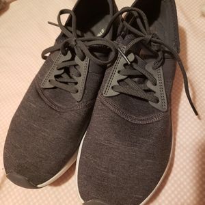 Worn twice New Balance memory foam running shoes